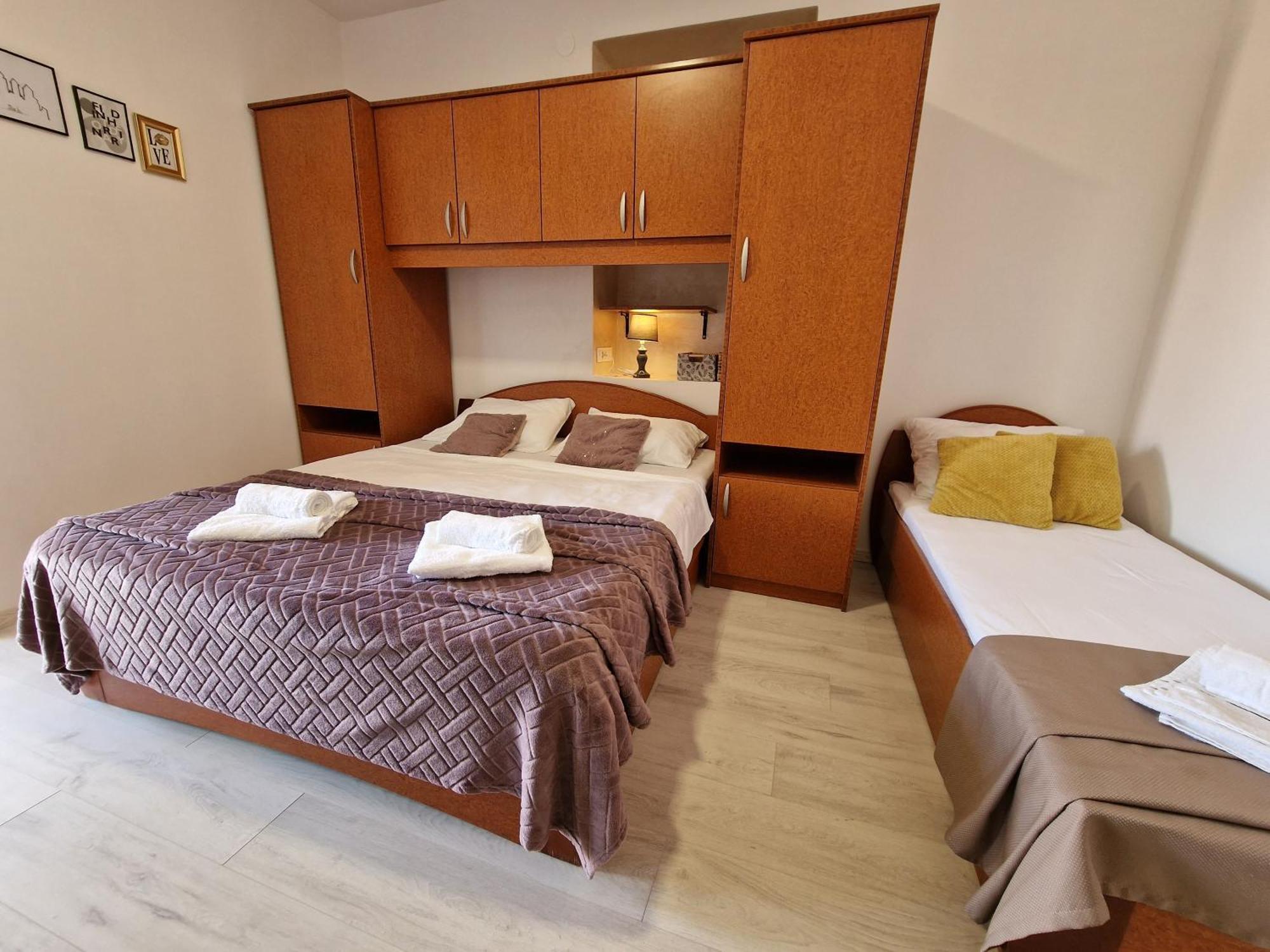 Apartments By The Sea Kampor, Rab - 5037 Quarto foto